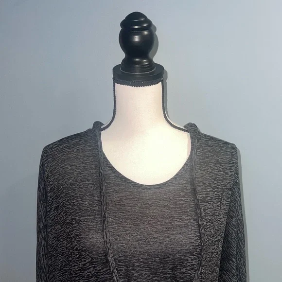 Old navy- black hooded long sleeve shirt - Picture 2 of 5